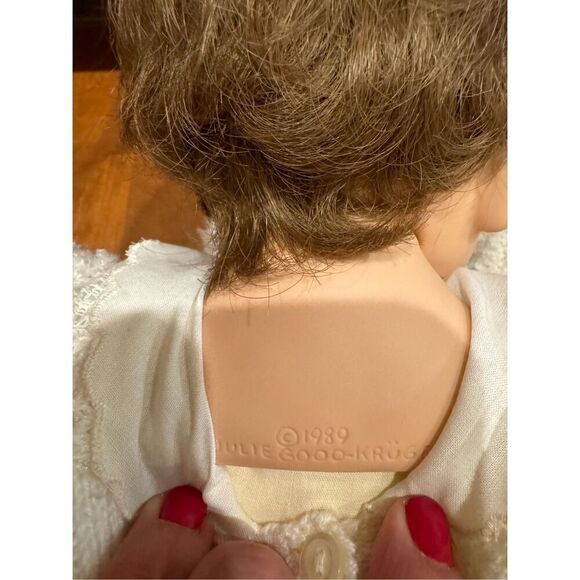 Vintage 1989 Julie good Kruger reborn collectors doll - Picture 3 of 4